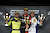 Max Hofer (hier mit Kenneth Heyer und Nico Gruber) bei seinem Gesamtsieg in Rennen 2 des GT Sprint (Foto: Alex Trienitz)